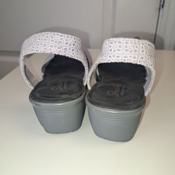 Women's Purple and Gray Lace Comfort Sandals - Picture 4 of 6